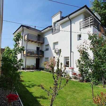 Luxor Apartmani 2 Vrnjačka Banja Kültér fotó